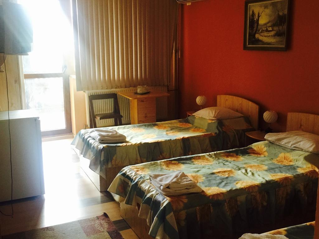 Pension Garofita Hotel Iasi Room photo